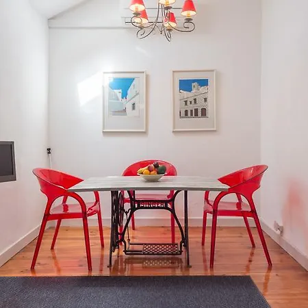 The 3 Sisters Apartment *